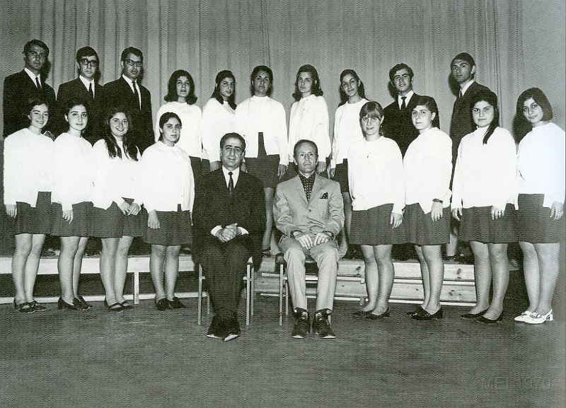 1969-1970 Arts Dept Graduates.jpg