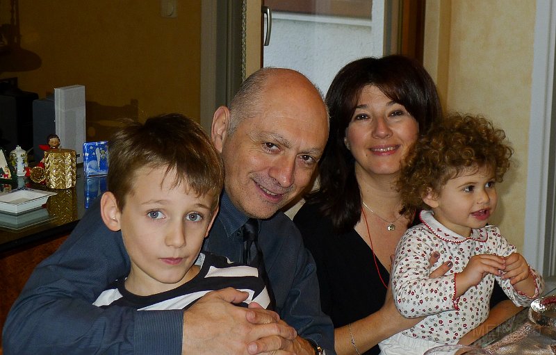 Filippos_Anania_Sylvia_Christina 26_12_2010-1.jpg