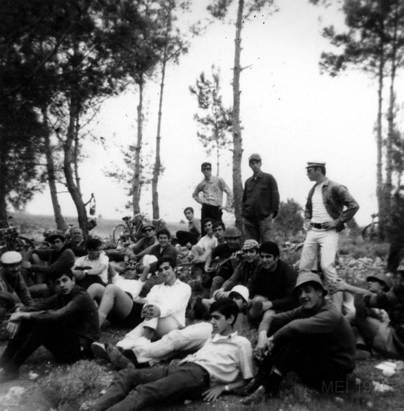 class bicycle trip to Myrtou 30_3_68.jpg