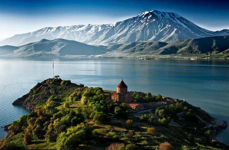 The Church of the Holy Cross.jpg