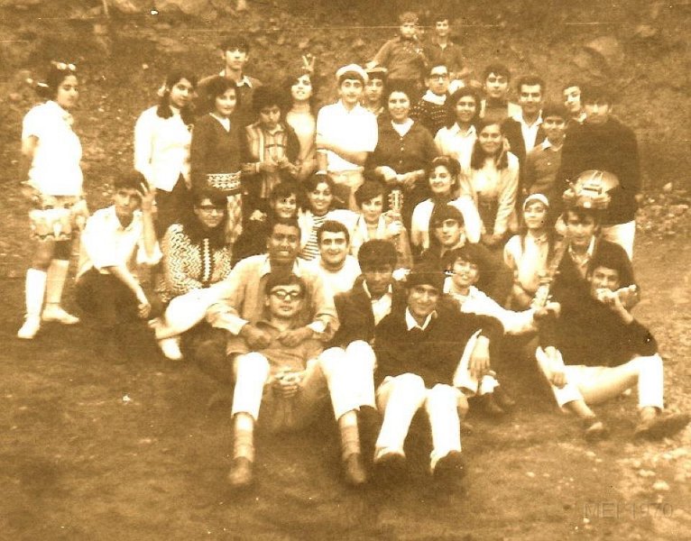SetaAndClassmates-Melkonian-1969